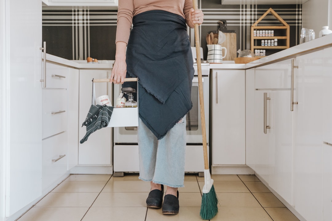 The Complete Guide to Professional Cleaning Services for Home and Office